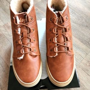 Lugz boots